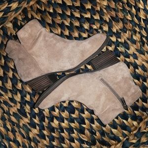 Jessica Simpson Delaine Bootie